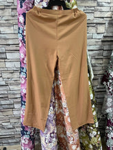 Load image into Gallery viewer, Victoria Pants - Hannah Singapore