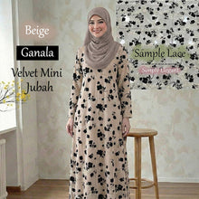 Load image into Gallery viewer, Ganala B Velvet Mini Jubah - Beli 2 @ Free JB777